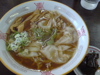 「ワンタンメン（中）」@中華そば あお鬼の写真