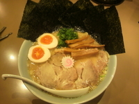 「げんこつよくばりラーメン￥880+大盛り￥100」@めんや焔の写真