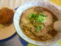 「ちゃあしゅうめん￥550+メンチ￥100」@よか楼 本店の写真