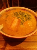 「SHIROMARU BASE 【700円】、味玉+たまねぎ増し【」@一風堂 大森店の写真