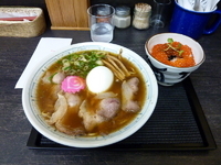 「あさめし前田の醤油ラーメン」@らーめん 山頭火 旭川本店の写真