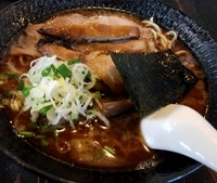 「お魚とんこつラーメン+とろ肉チャーシュー（ハーフ）」@ラーメン ヨシベー 八千代店の写真