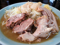 「大ニンニクカラメアブラ」@ラーメンかじろうの写真