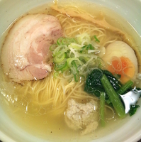 「鶏だし塩らーめん（麺硬め・柚子抜き）￥600」@吉田商店の写真