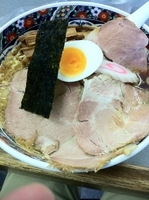 「しょうゆ拉麺780円+メンマ100円」@玉川大盛軒の写真