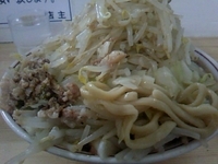 「並 （やさいマシマシ、にんにく、脂身） 650￥」@自家製太麺 ドカ盛 マッチョ 難波千日前店の写真