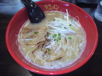 「魚介とんこつ」@ラーメン海鳴の写真