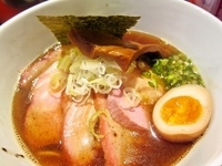 「濃厚魚出汁（醤油）（760円）+チャーシュー4枚（直2、炭2、低」@喜元門 つくば東光台店の写真