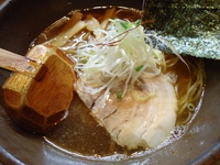 「醤油らーめん 680円」@麺酒場 でめきんの写真