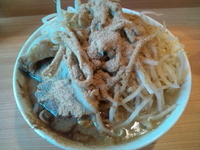 「小ラーメン BB（魚粉） ニンニク少し」@ラーメン二郎 八王子野猿街道店2の写真