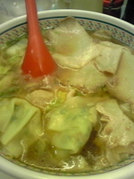 「水餃子ラーメン+小チャーシュー￥900」@どうとんぼり神座 新宿店の写真