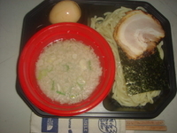 「つけめん白+味付煮卵」@大つけ麺博 浜松町駅前特設会場の写真