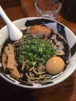 「味玉ラーメン 武骨黒」@麺屋武蔵 武骨の写真