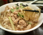 「肉ぶっかけバリ麺900円」@麺処 喜神 品川店の写真