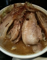 「醤五郎ラーメン[味噌 小]（700円）+肉増し（200円）」@醤五郎の写真