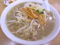 「みそラーメン（大盛）」@味の三平の写真