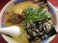 「長浜らーめん（ゴッテリ・ハリガネ）+替玉（粉落とし）」@ハングリードラゴンの写真