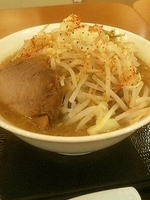 「ラーメン 並 野菜増しにんにくちょっと 720円」@ジャンクガレッジ イオンレイクタウンmori店の写真