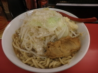 「ご郎（620円）野菜多目・ニンニク」@麺厨房 豪快家 大森店の写真