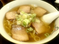 「喜多方ラーメン（580円）+餃子（360円）+ビール（500円）」@喜多方ラーメン 坂内 五反田駅前店の写真