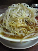 「豚入りラーメン￥850」@ラーメン麺徳 東上野店の写真