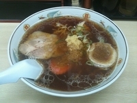 「しょうがラーメン（しょうゆ）」@ラーメン信月の写真