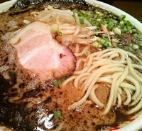 「ら～めん（平打ち麺）700円」@なんつッ亭 池袋店の写真