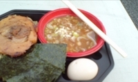 「とみ田 厳選国産小麦 800円+全部のせ300円」@大つけ麺博 浜松町駅前特設会場の写真