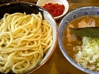 「辛つけ麵中盛+半肉、刻みネギ」@狼煙 〜NOROSHI〜の写真