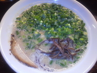 「ネギラーメン(カタメ)+替え玉×2(バリカタ・ハリガネ)」@博多ラーメン 不知火の写真