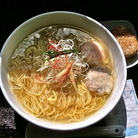 「あら炊き塩らぁめん（へしこ焼きおにぎり付き￥950→開店半額セー」@麺屋 海神 吉祥寺店の写真