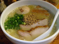 「白鶏らーめん」@鶏の穴の写真