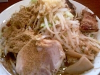 「ラーメンアブリ（ヤサイ・カラメ・ニンニク・魚粉￥50）」@メガガンジャの写真