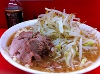 「ラーメン、野菜・ニンニク・アブラ」@ラーメン二郎 松戸駅前店の写真