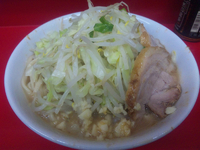 「小らーめん （ニンニク少々） 650円」@ラーメン二郎 湘南藤沢店の写真