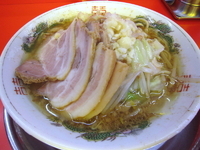 「小らーめん豚増し」@麺でる 戸越店の写真