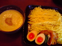 「ごまつけめん（塩）+特盛り（2玉）+味付け煮玉子」@らーめん うさぎやの写真