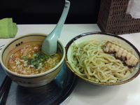 「つけ麺背脂750円,中盛り50円」@らーめん 凌駕の写真