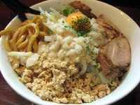 「特まぜそば（生卵）@900」@ねじ式の写真