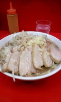 「小ブタ（ニンニク、アブラ）900円」@ラーメン 学の写真