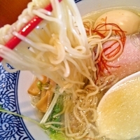 「味玉塩ラーメン（800円）」@麺処 ほん田の写真