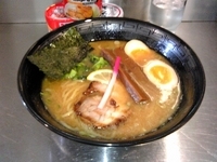 「らーめん（650円）+味玉（100円）」@龍が如しの写真