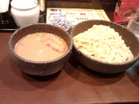 「つけめん（えびだし・大盛り無料）750円+ライス150円」@麺や 雄の写真