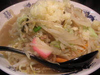 「しお爆来（ニンニク、野菜）」@頂上タン麺 爆来の写真