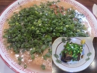 「屋台ラーメン（バリカタ）+替え玉（ハリガネ）+ネギ増し+角煮（別」@博多屋台の写真