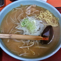 「サッポロ みそ味(¥450)餃子(¥250)」@スタミナラーメン のぶちゃんの写真