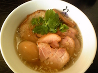 「らーめん大盛り+チャーシュー+味玉」@麺処 みどりの写真