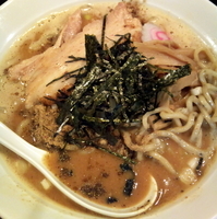 「らーめん￥800」@麺家 かもん 連雀町店の写真