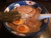 「正油らーめん」@らーめん てつや 南7条本店の写真