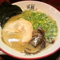「とんこつラーメン」@風龍.MAX 神田神保町店の写真